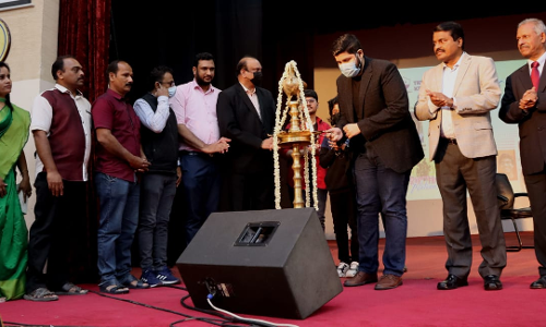 ബഹ്‌റൈനില്‍ ദേവ്ജി ബി.കെ.എസ്  ബാലകലോത്സവം 2022 ന്  തിരിതെളിഞ്ഞു