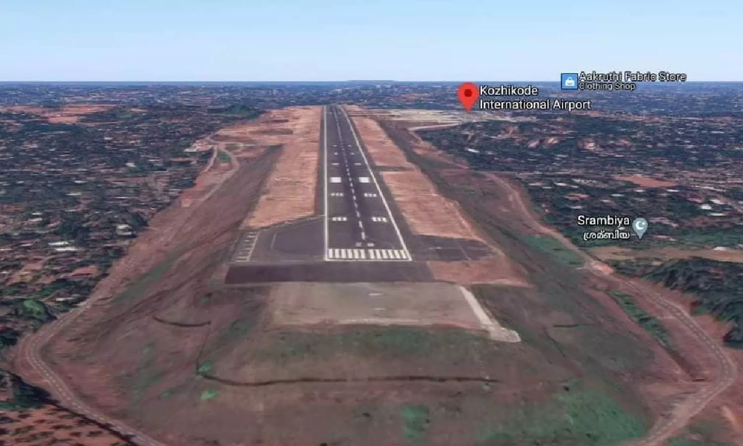 കരിപ്പൂർ വിമാനത്താവളത്തിലെ റൺവേ നീളം കുറയ്ക്കണമെന്ന വ്യോമയാന മന്ത്രാലയത്തിന്റെ നിർദേശം ദുരൂഹം: വിമാനത്താവള ഉപദേശക സമിതി കരിപ്പൂർ വിമാനത്താവളത്തിലെ റൺവേ നീളം കുറയ്ക്കണമെന്ന വ്യോമയാന മന്ത്രാലയത്തിന്റെ നിർദേശം ദുരൂഹം: വിമാനത്താവള ഉപദേശക സമിതി