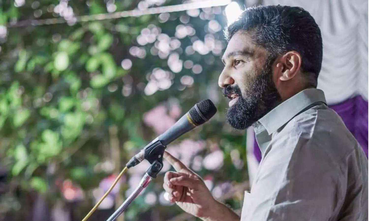 ലോകായുക്തയുടെ അധികാരം വെട്ടിച്ചുരുക്കാനുള്ള തീരുമാനം; കള്ളന്റെ കൈയിൽ തന്നെ താക്കോൽ നൽകുന്ന നടപടി: വി.ടി ബൽറാം ലോകായുക്തയുടെ അധികാരം വെട്ടിച്ചുരുക്കാനുള്ള തീരുമാനം; കള്ളന്റെ കൈയിൽ തന്നെ താക്കോൽ നൽകുന്ന നടപടി: വി.ടി ബൽറാം