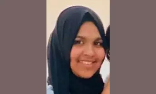 നാദാപുരം സ്വദേശിനിയായ യുവതി ദോഹയിൽ കുളിമുറിയിൽ ഷോക്കേറ്റ് മരിച്ചു നാദാപുരം സ്വദേശിനിയായ യുവതി ദോഹയിൽ കുളിമുറിയിൽ ഷോക്കേറ്റ് മരിച്ചു