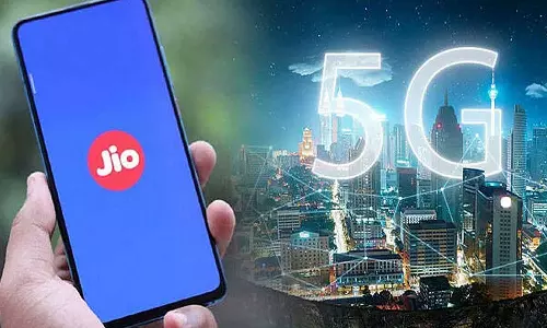 വില കുറഞ്ഞ 5ജി ഫോൺ അവതരിപ്പിക്കാനൊരുങ്ങി ജിയോ