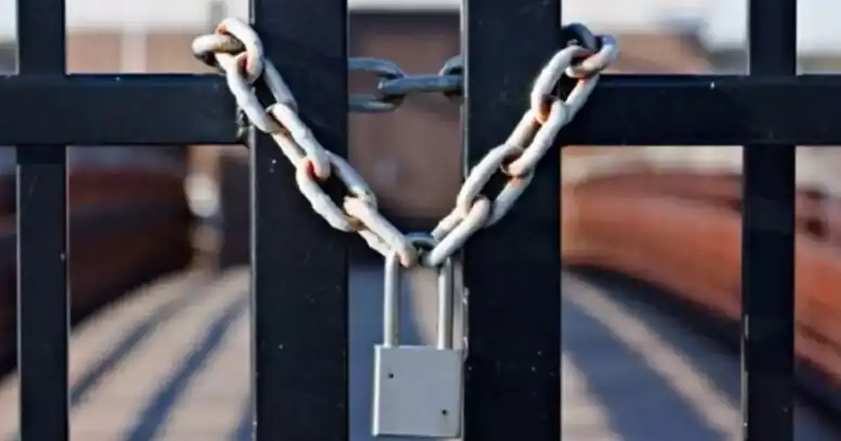 നാല് ജില്ലകൾ കൂടി സി കാറ്റഗറിയിൽ; ഇന്ന് മുതല് കര്ശന നിയന്ത്രണം നാല് ജില്ലകൾ കൂടി സി കാറ്റഗറിയിൽ; ഇന്ന് മുതല് കര്ശന നിയന്ത്രണം