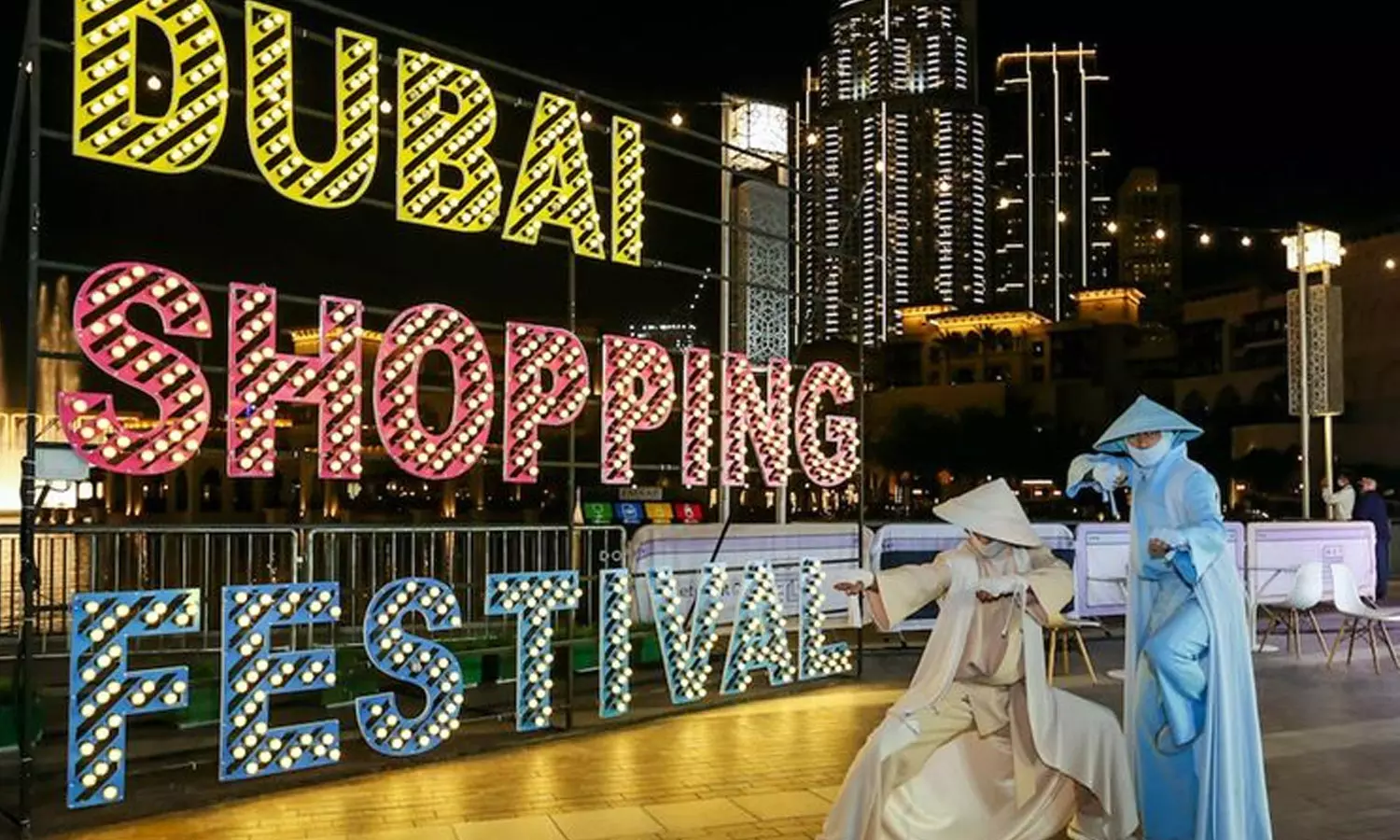 ആഡംബര കാറും ലക്ഷകണക്കിന് രൂപയും; ദുബൈ ഷോപ്പിങ് ഫെസ്റ്റിവൽ അവസാനിക്കുമ്പോൾ കോളടിച്ച് മലയാളികൾ