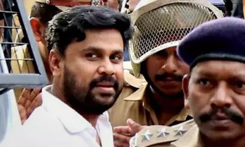 നടിയെ ആക്രമിച്ച കേസ്; ഫോൺ കൈമാറണമെന്ന് ദിലീപിനോട് ഹൈക്കോടതി