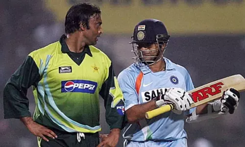 ഇപ്പോഴായിരുന്നെങ്കില് സച്ചിന് ഒരുലക്ഷം റണ്സ് നേടിയേനെ; ഐ.സി.സി യെ രൂക്ഷമായി വിമര്ശിച്ച് ഷുഐബ് അക്തര് ഇപ്പോഴായിരുന്നെങ്കില് സച്ചിന് ഒരുലക്ഷം റണ്സ് നേടിയേനെ; ഐ.സി.സി യെ രൂക്ഷമായി വിമര്ശിച്ച് ഷുഐബ് അക്തര്