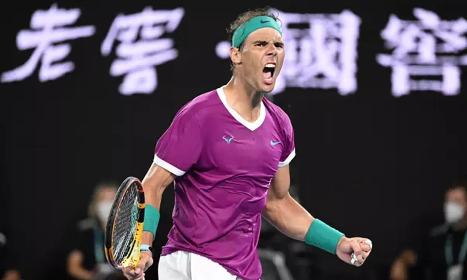 ചരിത്ര നേട്ടം.. ഓസ്ട്രേലിയന് ഓപ്പണ് നേടി നദാല്; 21-ാം ഗ്രാന്ഡ്സ്ലാം കിരീടം ചരിത്ര നേട്ടം.. ഓസ്ട്രേലിയന് ഓപ്പണ് നേടി നദാല്; 21-ാം ഗ്രാന്ഡ്സ്ലാം കിരീടം