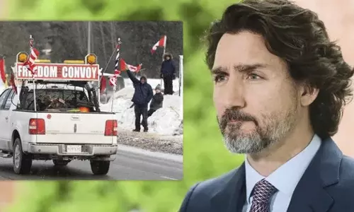 വാക്സിന് ഉത്തരവിനെതിരെ പ്രതിഷേധം: കനേഡിയന് പ്രധാനമന്ത്രി ട്രൂഡോ രഹസ്യകേന്ദ്രത്തില് വാക്സിന് ഉത്തരവിനെതിരെ പ്രതിഷേധം: കനേഡിയന് പ്രധാനമന്ത്രി ട്രൂഡോ രഹസ്യകേന്ദ്രത്തില്