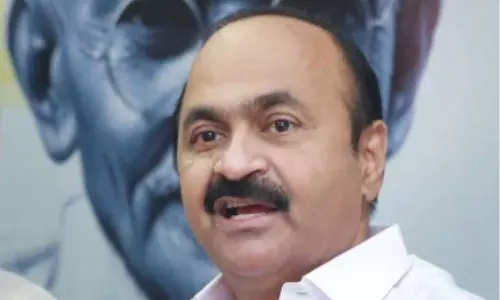 കെ.ടി ജലീല്‍ സര്‍ക്കാരിന്റെ ചാവേര്‍ : വി.ഡി സതീശൻ