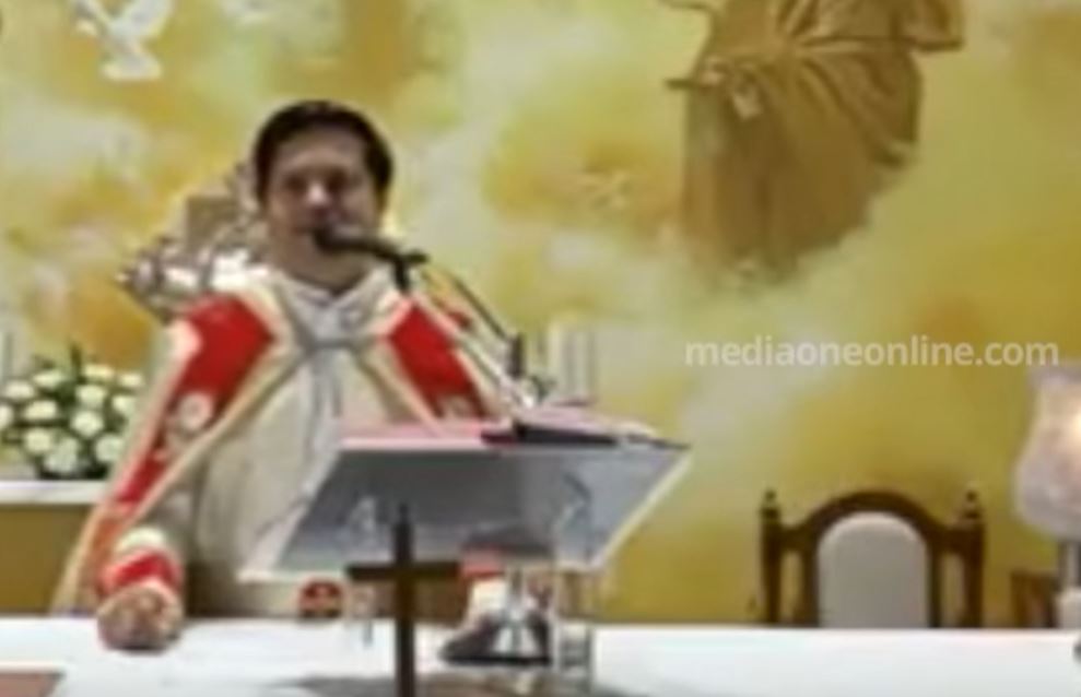 ഞായറാഴ്ച മാത്രം പുറത്തിറങ്ങുന്ന ഞായിക്രോൺ, സൺകൊറോണ വൈറസുകളെ സൂക്ഷിക്കണം; സർക്കാരിനെ ട്രോളി വൈദികൻ