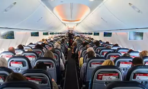 വിമാനയാത്ര ഇനി ചീപ്പാകും; ടാറ്റയ്ക്കു പിന്നാലെ മത്സരത്തിനൊരുങ്ങി ആകാശയും ജെറ്റ് എയർവേസും എത്തുന്നു