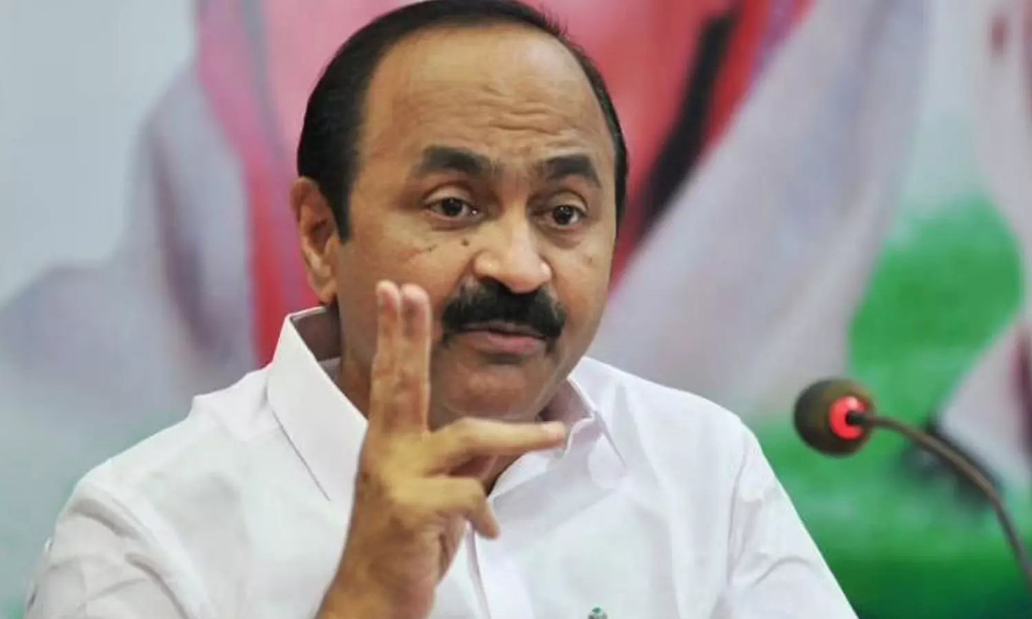 മീഡിയവൺ ചാനലിന്റെ സംപ്രേഷണം തടഞ്ഞത് ജനാധിപത്യവിരുദ്ധം:വി.ഡി സതീശൻ മീഡിയവൺ ചാനലിന്റെ സംപ്രേഷണം തടഞ്ഞത് ജനാധിപത്യവിരുദ്ധം:വി.ഡി സതീശൻ