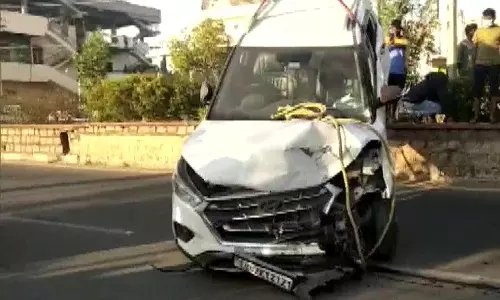ഒമ്പതാംക്ലാസുകാരൻ ഓടിച്ച കാർ പാഞ്ഞുകയറി നാല് സ്ത്രീകൾ മരിച്ചു
