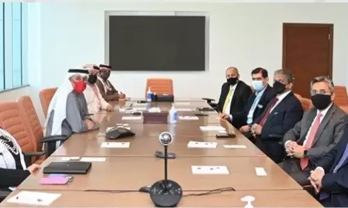 മഹീന്ദ്ര ഗ്രൂപ്പ്​ ഉന്നത തല സംഘ​ത്തെ ബഹ്​റൈൻ മന്ത്രി സായിദ്​ സയാനി സ്വീകരിച്ചു