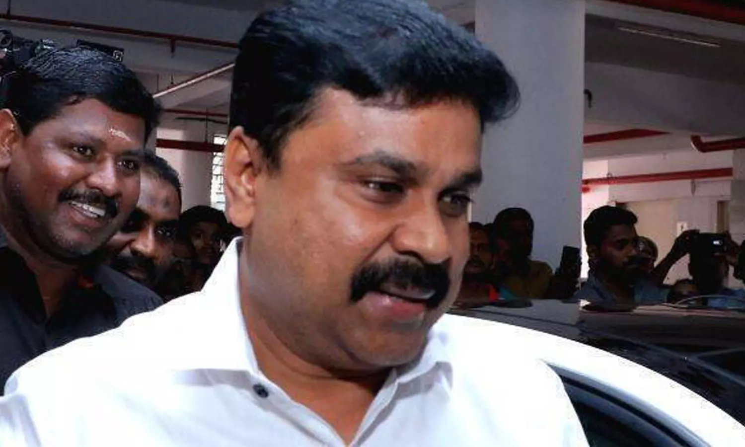 ഗൂഢാലോചനക്കേസിൽ ദിലീപിന്റെ ഹരജി പരിഗണിക്കുന്നത് മാറ്റി ഗൂഢാലോചനക്കേസിൽ ദിലീപിന്റെ ഹരജി പരിഗണിക്കുന്നത് മാറ്റി