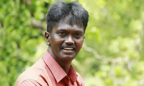 വാവ സുരേഷിന്‍റെ നില ഗുരുതരമായി തുടരുന്നു