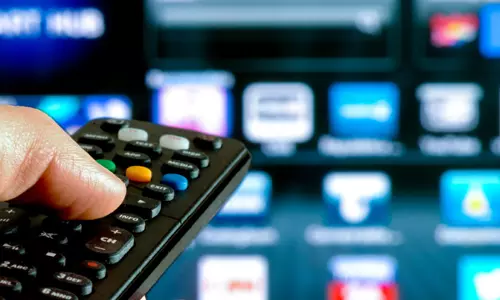 പ്രാദേശിക ഭാഷകളിലെ വിദ്യാഭ്യാസ ചാനലുകളുടെ എണ്ണം കൂട്ടുമെന്ന് ധനമന്ത്രി പ്രാദേശിക ഭാഷകളിലെ വിദ്യാഭ്യാസ ചാനലുകളുടെ എണ്ണം കൂട്ടുമെന്ന് ധനമന്ത്രി