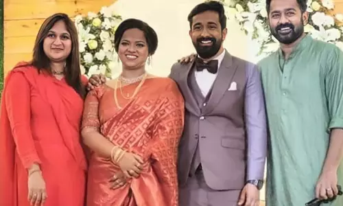 അയാൾ അങ്ങനെയാണ് സ്വന്തം കല്യാണത്തിന് ഫാൻസിനെ ക്ഷണിക്കും. ആരാധകന്‍റ വിവാഹത്തിലും പങ്കെടുക്കും