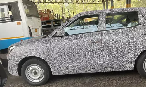 നെക്‌സോണുമായി മത്സരിക്കാൻ അവനെത്തുന്നു; മഹീന്ദ്ര XUV300 ഇലക്ട്രിക് പതിപ്പിന്റെ പരീക്ഷണ ചിത്രങ്ങൾ പുറത്ത്