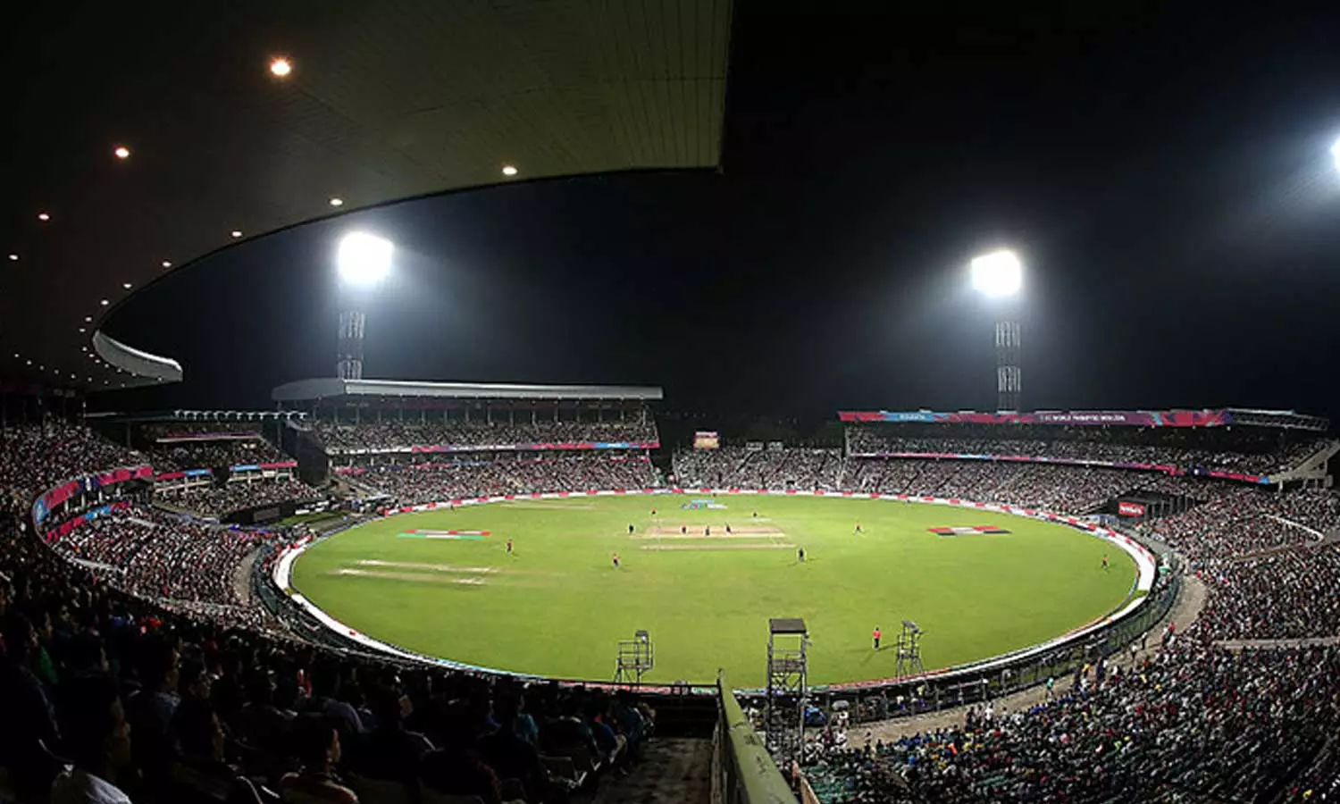 ഇന്ത്യ-വിൻഡീസ് ടി20 പരമ്പരക്ക് കാണികളെ സ്റ്റേഡിയത്തിലേക്ക് അനുവദിക്കും ഇന്ത്യ-വിൻഡീസ് ടി20 പരമ്പരക്ക് കാണികളെ സ്റ്റേഡിയത്തിലേക്ക് അനുവദിക്കും