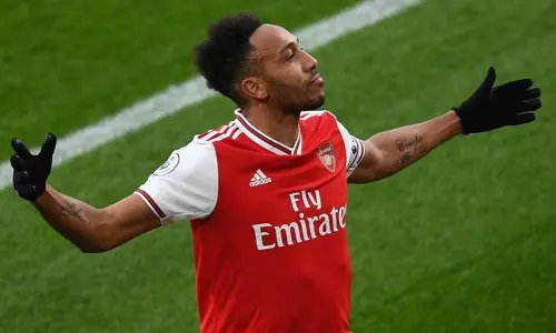 നന്ദി ലണ്ടന്‍, യാത്ര ചോദിക്കാൻ പോലും അവസരം കിട്ടിയില്ല: ഒബമെയാങ്