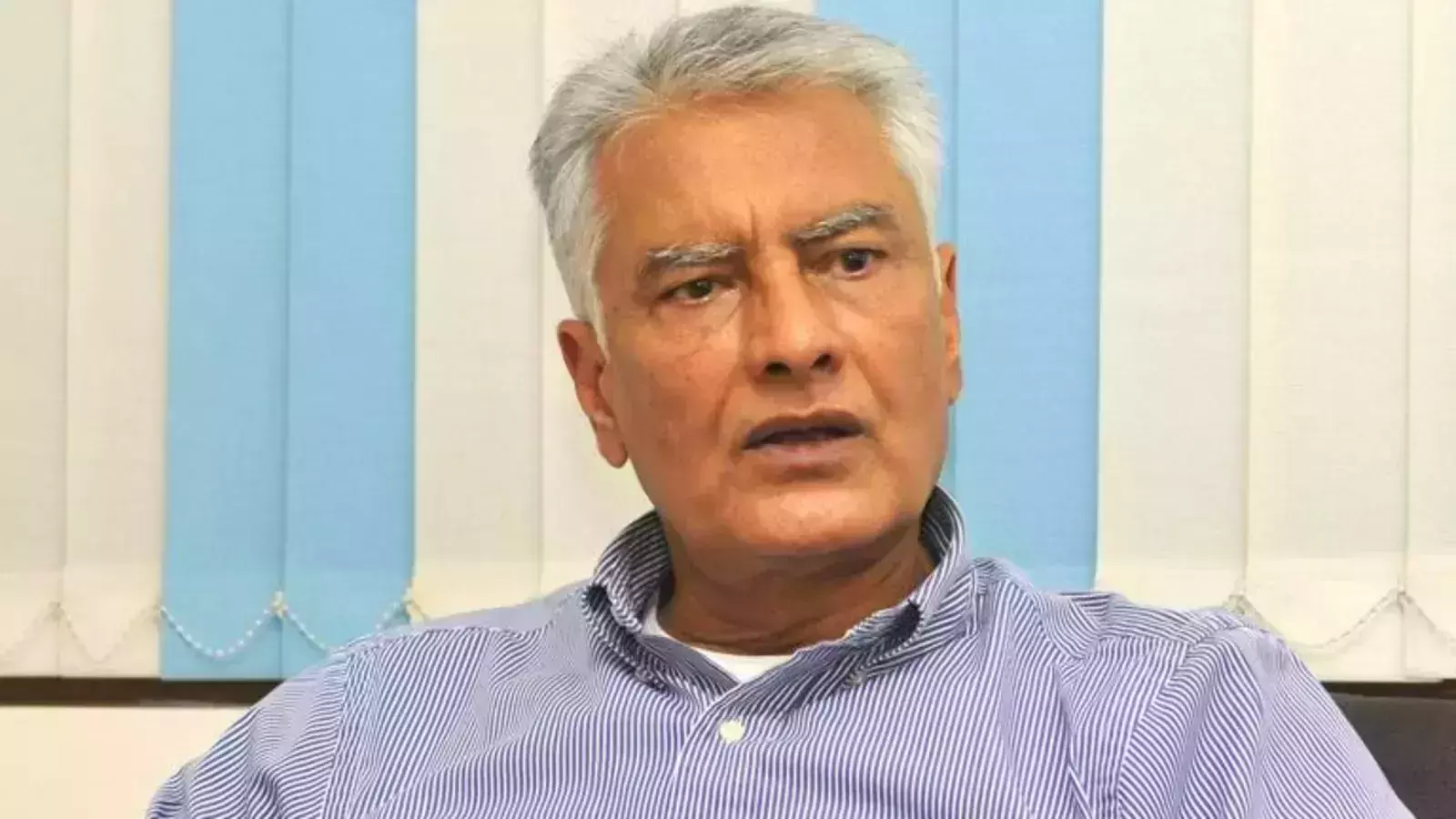 അമരീന്ദര്‍ പാര്‍ട്ടി വിട്ടപ്പോള്‍  മുഖ്യമന്ത്രിയാക്കാന്‍ പരിഗണിച്ചവരില്‍ സിദ്ദുവിനും ചന്നിക്കും കിട്ടിയത് പത്തില്‍ താഴെ വോട്ട്: സുനില്‍ ജാക്കര്‍