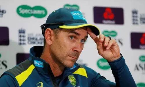 ആസ്ട്രേലിയന്‍ ക്രിക്കറ്റ് ടീം പരിശീലകന്‍ ജസ്റ്റിന്‍ ലാംഗര്‍ സ്ഥാനമൊഴിഞ്ഞു