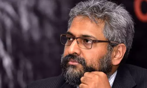 മീഡിയവൺ സംപ്രേഷണവിലക്ക്: ഞെട്ടിക്കുന്ന കടന്നാക്രമണമെന്ന് സിദ്ധാർത്ഥ് വരദരാജൻ മീഡിയവൺ സംപ്രേഷണവിലക്ക്: ഞെട്ടിക്കുന്ന കടന്നാക്രമണമെന്ന് സിദ്ധാർത്ഥ് വരദരാജൻ