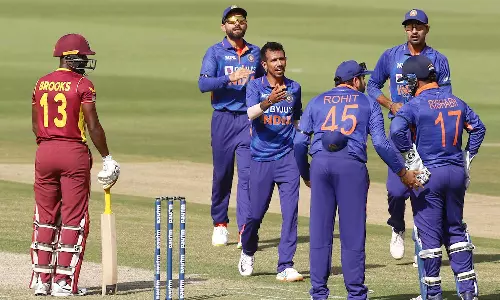 സ്പിന്നർമാർക്ക് മുന്നിൽ വീണ് വിൻഡീസ്: ഇന്ത്യയുടെ വിജയലക്ഷ്യം 177 സ്പിന്നർമാർക്ക് മുന്നിൽ വീണ് വിൻഡീസ്: ഇന്ത്യയുടെ വിജയലക്ഷ്യം 177