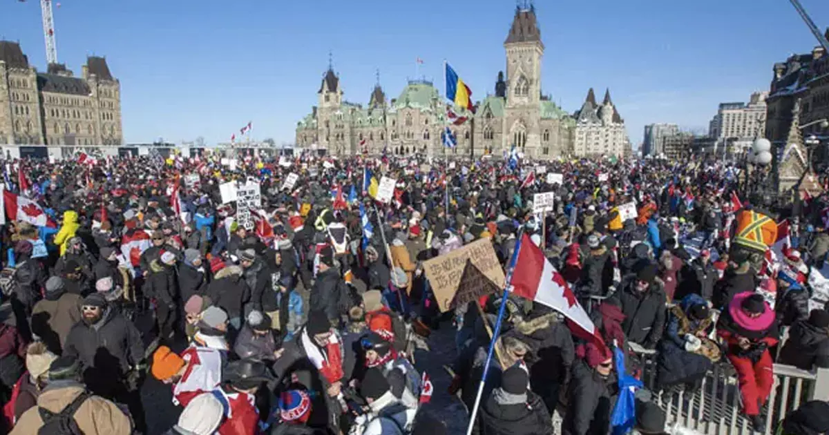 കാനഡയില്‍ കോവിഡ് നിയന്ത്രണങ്ങള്‍ക്കെതിരായ പ്രതിഷേധം നിയന്ത്രണാതീതം; ഒട്ടാവയില്‍ അടിയന്തരാവസ്ഥ
