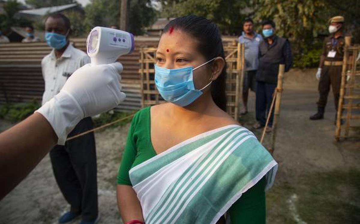 കോവിഡ് കേസുകളിൽ ക്രമാതീതമായ കുറവ്; നിയന്ത്രണങ്ങൾ നീക്കാനൊരുങ്ങി അസം