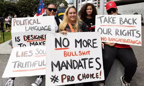 ഞങ്ങളുടെ സ്വാതന്ത്ര്യം ഞങ്ങള്‍ക്ക് തിരികെ തരൂ; കോവിഡ് നിയന്ത്രണങ്ങള്‍ക്കെതിരെ ന്യൂസിലാന്‍റിലും പ്രതിഷേധം