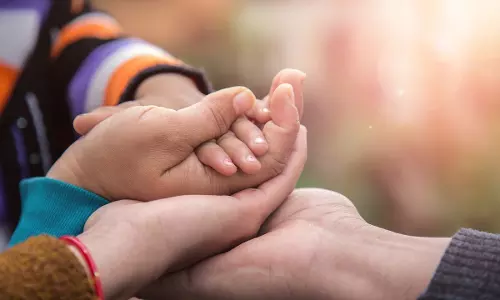 തലാസീമിയ രോഗത്തെ തോൽപ്പിച്ച്  ജീവിതത്തിലേക്ക് തിരിച്ച് വരാൻ വേണ്ടത്   80 ലക്ഷം; സുമനസ്സുകളുടെ കനിവ് തേടി പിഞ്ചു സഹോദരങ്ങൾ