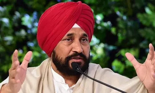 കെജ്‍രിവാളിന് പഞ്ചാബിലും മുഖ്യമന്ത്രിയാവണം, ഒരിക്കലും അത് നടക്കാന്‍ പോവുന്നില്ല- ഛന്നി