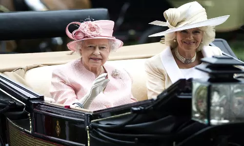 ചാൾസ് രാജാവാകുമ്പോൾ ഭാര്യ കാമില രാജ്ഞിയെന്നറിയപ്പെടണം: എലിസബത്ത് രാജ്ഞി