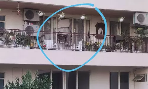 അപ്പാർട്ട്‌മെൻറ് മേൽക്കൂര തകർന്നുവീണ് രണ്ടു മരണം