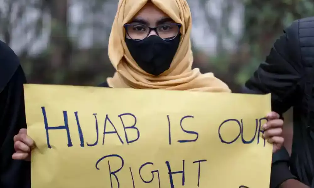 ഹിജാബ് നിരോധനത്തിനെതിരെ ബഹുജന മുന്നേറ്റങ്ങൾ ശക്തിപ്പെടണം : വനിതാ നേതാക്കൾ ഹിജാബ് നിരോധനത്തിനെതിരെ ബഹുജന മുന്നേറ്റങ്ങൾ ശക്തിപ്പെടണം : വനിതാ നേതാക്കൾ