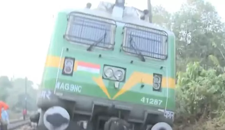 പുതുക്കാട് ചരക്ക് ട്രെയിൻ പാളം തെറ്റി; നാല് ട്രെയിനുകൾ റദ്ദാക്കി