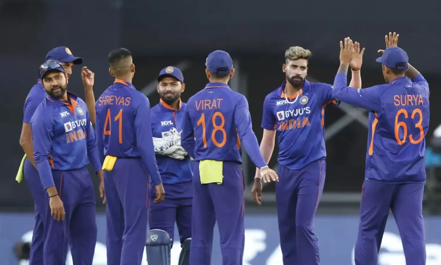 ഏകദിന പരമ്പര തൂത്തൂവാരി ഇന്ത്യ; മൂന്നാം ഏകദിനത്തിൽ 96 റൺസ് വിജയം ഏകദിന പരമ്പര തൂത്തൂവാരി ഇന്ത്യ; മൂന്നാം ഏകദിനത്തിൽ 96 റൺസ് വിജയം