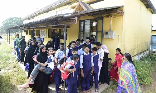 ബഡ്സ് സ്കൂളുകൾ മാതൃകാ ശിശു പുനരധിവാസ കേന്ദ്രങ്ങളായി ഉയർത്തും ബഡ്സ് സ്കൂളുകൾ മാതൃകാ ശിശു പുനരധിവാസ കേന്ദ്രങ്ങളായി ഉയർത്തും