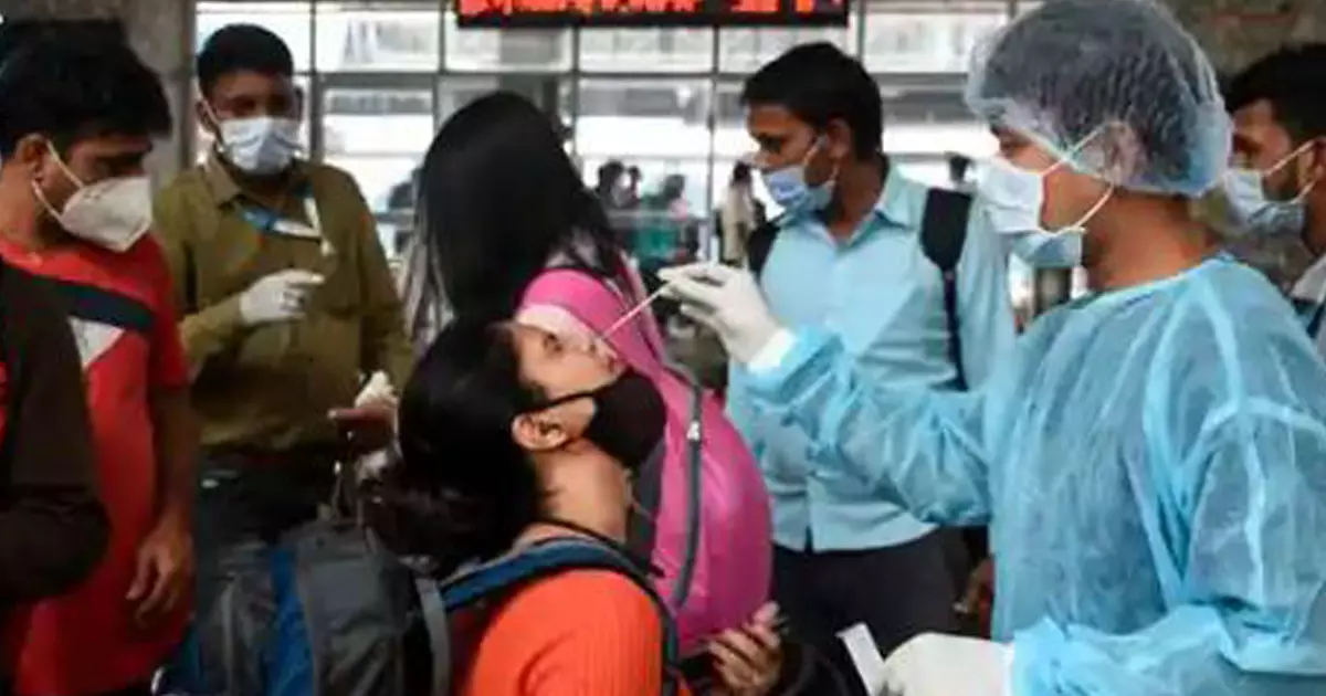 സംസ്ഥാനത്ത് കോവിഡ് വ്യാപനം കുറയുന്നു; ടെസ്റ്റ് പോസിറ്റിവിറ്റി നിരക്ക് ഇരുപതിൽ താഴെ സംസ്ഥാനത്ത് കോവിഡ് വ്യാപനം കുറയുന്നു; ടെസ്റ്റ് പോസിറ്റിവിറ്റി നിരക്ക് ഇരുപതിൽ താഴെ