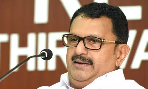 ഗവർണർ പൂർണമായി ആർ.എസ്.എസ് ശൈലിയിലേക്ക് മാറി-കെ. മുരളീധരൻ ഗവർണർ പൂർണമായി ആർ.എസ്.എസ് ശൈലിയിലേക്ക് മാറി-കെ. മുരളീധരൻ