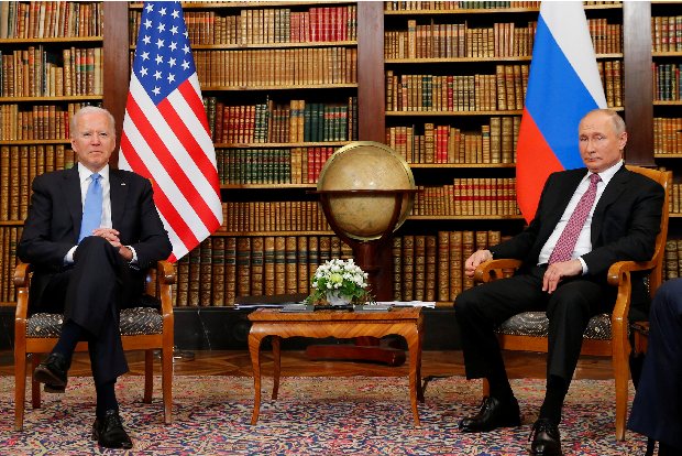 ഫോൺ സംഭാഷണവും ഫലം കണ്ടില്ല, യുക്രൈനിൽ വഴങ്ങാതെ റഷ്യ; മുന്നറിയിപ്പുമായി യു.എസ് ഫോൺ സംഭാഷണവും ഫലം കണ്ടില്ല, യുക്രൈനിൽ വഴങ്ങാതെ റഷ്യ; മുന്നറിയിപ്പുമായി യു.എസ്