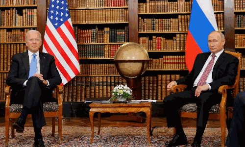 ഫോൺ സംഭാഷണവും ഫലം കണ്ടില്ല, യുക്രൈനിൽ വഴങ്ങാതെ റഷ്യ; മുന്നറിയിപ്പുമായി യു.എസ് ഫോൺ സംഭാഷണവും ഫലം കണ്ടില്ല, യുക്രൈനിൽ വഴങ്ങാതെ റഷ്യ; മുന്നറിയിപ്പുമായി യു.എസ്