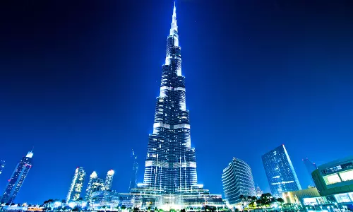 ബുര്‍ജ് ഖലീഫയില്‍ പേര് തെളിയിച്ച് മലയാളിയുടെ വിദ്യാഭ്യാസ സ്ഥാപനം