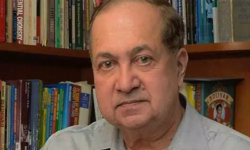 മീഡിയവൺ വിലക്ക്: കേന്ദ്ര നടപടി ഭരണഘടനാവിരുദ്ധം, പെഗാസസ് വിധി സ്വകാര്യതയിൽ മാത്രം ഊന്നിയല്ല : എൻ റാം മീഡിയവൺ വിലക്ക്: കേന്ദ്ര നടപടി ഭരണഘടനാവിരുദ്ധം, പെഗാസസ് വിധി സ്വകാര്യതയിൽ മാത്രം ഊന്നിയല്ല : എൻ റാം