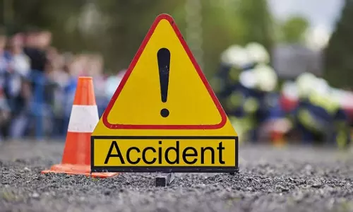 പുറക്കാട്ടിരിയിൽ വാഹനാപകടം; മൂന്ന് പേർ മരിച്ചു