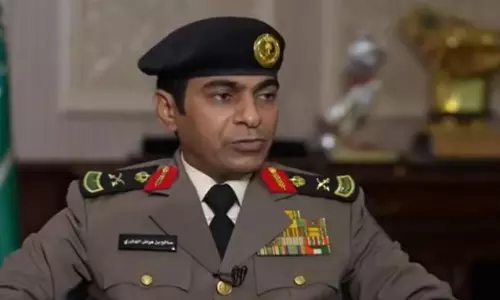 ജിദ്ദയിലെ ചേരികളില് നിന്ന് 60 മില്യണ് റിയാലും വന് സ്വര്ണ്ണശേഖരവും പിടിച്ചെടുത്തു ജിദ്ദയിലെ ചേരികളില് നിന്ന് 60 മില്യണ് റിയാലും വന് സ്വര്ണ്ണശേഖരവും പിടിച്ചെടുത്തു