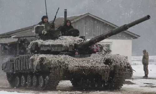 യുക്രൈനിൽ റഷ്യ നയതന്ത്രത്തിന്റെയും അനുരഞ്ജനത്തിന്റെയും വാതായനങ്ങൾ തുറക്കുമോ ? ഉറ്റുനോക്കി ആഗോള സമൂഹം യുക്രൈനിൽ റഷ്യ നയതന്ത്രത്തിന്റെയും അനുരഞ്ജനത്തിന്റെയും വാതായനങ്ങൾ തുറക്കുമോ ? ഉറ്റുനോക്കി ആഗോള സമൂഹം