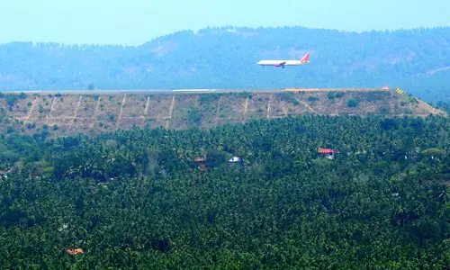 കരിപ്പൂരിൽ റൺവേ നീളം കുറയ്ക്കില്ല കരിപ്പൂരിൽ റൺവേ നീളം കുറയ്ക്കില്ല