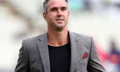 പാൻ കാർഡ് നഷ്ടമായി; ഇന്ത്യയോട് സഹായമഭ്യർഥിച്ച് കെവിൻ പീറ്റേഴ്സൺ, ഉടന് ഇടപെട്ട് ഇന്കംടാക്സ് ഡിപ്പാര്ട്ട്മെന്റ് പാൻ കാർഡ് നഷ്ടമായി; ഇന്ത്യയോട് സഹായമഭ്യർഥിച്ച് കെവിൻ പീറ്റേഴ്സൺ, ഉടന് ഇടപെട്ട് ഇന്കംടാക്സ് ഡിപ്പാര്ട്ട്മെന്റ്